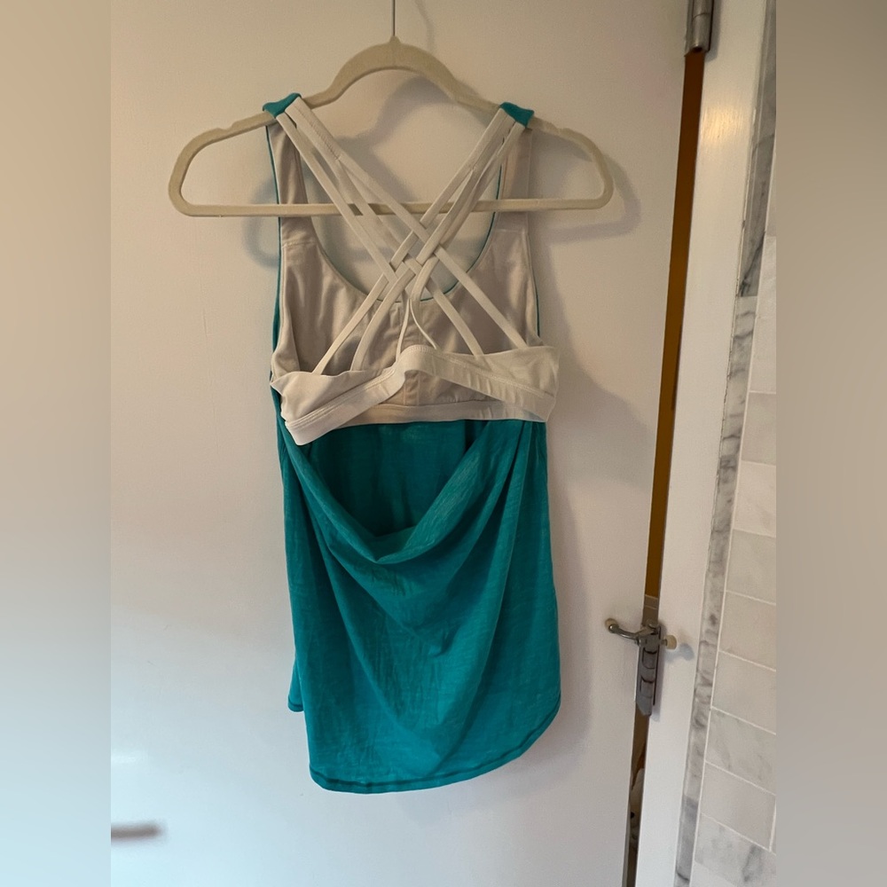 Lululemom Teal Racerback Wourkout Top - Picture 2 of 3